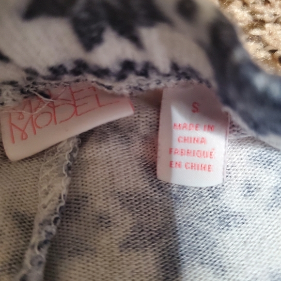 *Size S* Make & Model* Pajama Set* Long Sleeve Shirt and Pants* - Picture 5 of 5